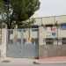 Usciamo dall'angusta catacomba per andare a esplorare l'ipogeo del Cerbero, dislocato sotto il liceo "Enrico Fermi". Ancora una volta c' l'indispensabile segnale esplicativo, stavolta attaccato accanto al cancello dell'atrio dell'istituto, ad avvisare gli estranei del ritrovamento